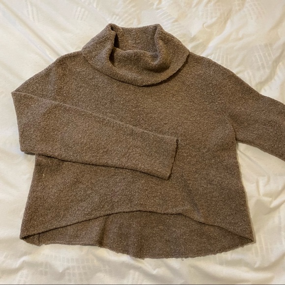 H&M Divided Bouclé Turtleneck Sweater Cowl-neck in Light Taupe - Picture 3 of 8